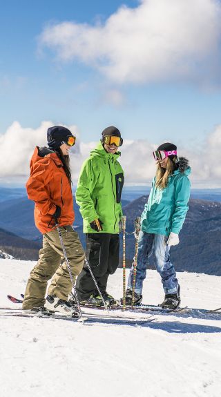 在斯瑞德伯（Thredbo）滑雪