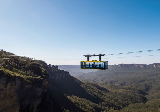 風景優美的空中纜車小屋穿過藍山卡頓巴（Katoomba）的傑米森山谷