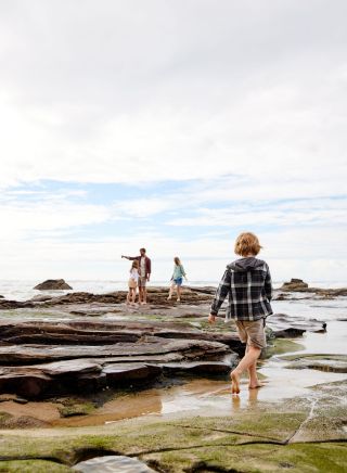 麥格理湖（Lake Macquarie）洞穴海灘