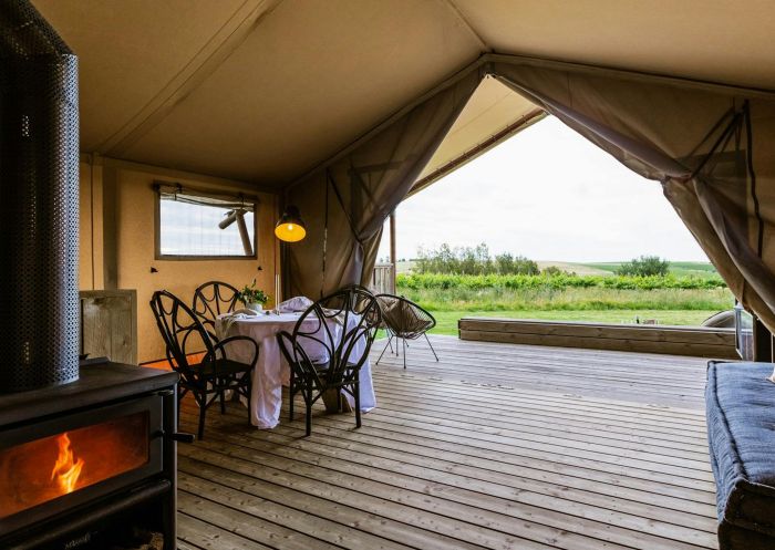 位於奧蘭芝（Orange）葡萄酒產區中心的納許代爾巷豪華露營地 (Nashdale Lane Glamping)，納許代爾