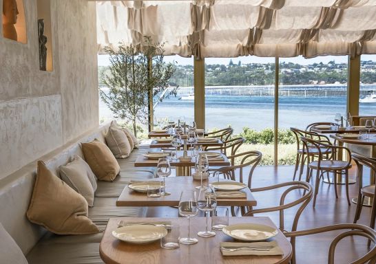 梅利目不拉（Merimbula）瓦倫蒂娜 (Valentina) 的梅利目不拉（Merimbula）湖景、海鮮和優質服務